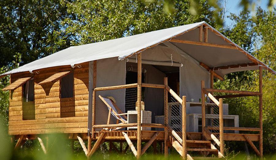 Отель Camping Les Grillons Эмбрён Экстерьер фото
